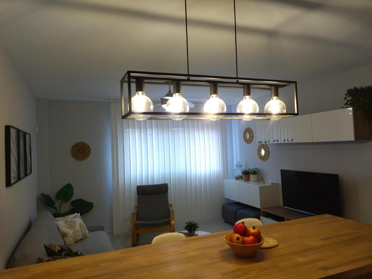 Apartamento Carme Hospitalet De L'Infant Exterior foto