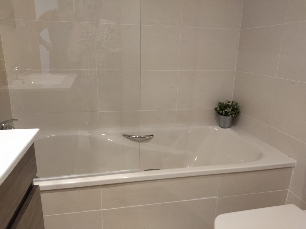 Apartamento Carme Hospitalet De L'Infant Exterior foto
